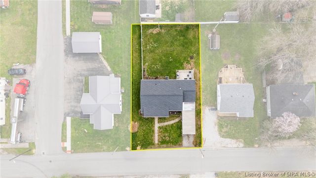 205 S Second Street, Scottsburg, IN 47170