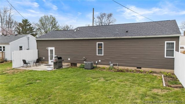 205 S Second Street, Scottsburg, IN 47170