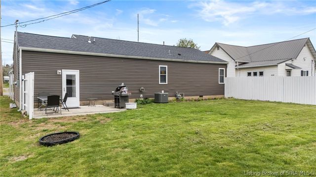 205 S Second Street, Scottsburg, IN 47170