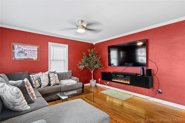 205 S Second Street, Scottsburg, IN 47170