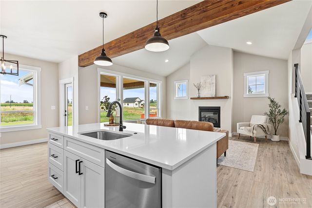 312 W 3rd Street, Everson, WA 98247