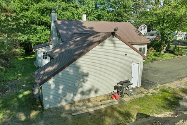 3 Carter Road, Merrimack, NH 03054