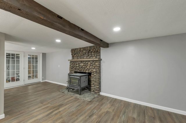 3 Carter Road, Merrimack, NH 03054