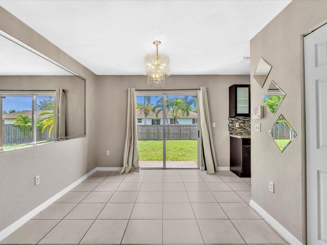 916 NW 3rd Terrace, Florida City, FL 33034