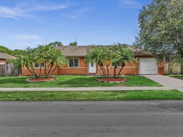916 NW 3rd Terrace, Florida City, FL 33034