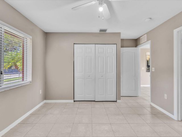 916 NW 3rd Terrace, Florida City, FL 33034