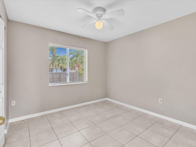 916 NW 3rd Terrace, Florida City, FL 33034