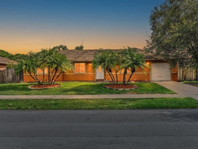 916 NW 3rd Terrace, Florida City, FL 33034