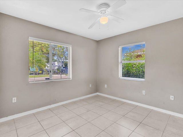 916 NW 3rd Terrace, Florida City, FL 33034