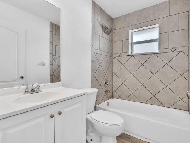 916 NW 3rd Terrace, Florida City, FL 33034