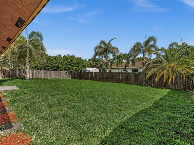 916 NW 3rd Terrace, Florida City, FL 33034