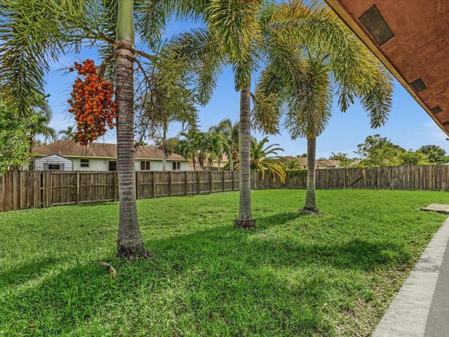 916 NW 3rd Terrace, Florida City, FL 33034