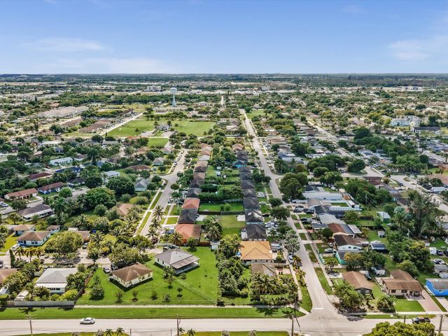 916 NW 3rd Terrace, Florida City, FL 33034