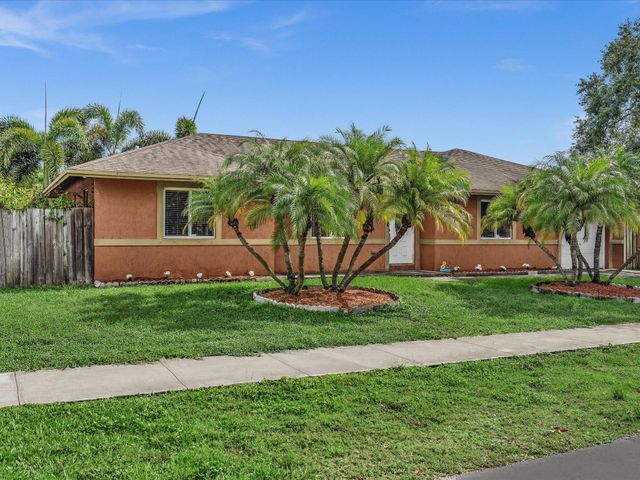 916 NW 3rd Terrace, Florida City, FL 33034