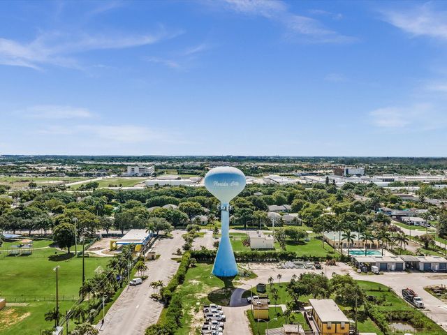 916 NW 3rd Terrace, Florida City, FL 33034