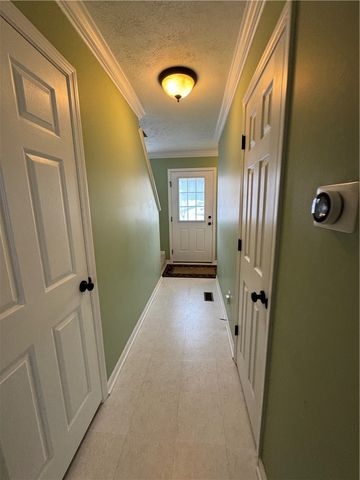 2004 Arbor Ridge Ct, Indiana Twp, PA 15024