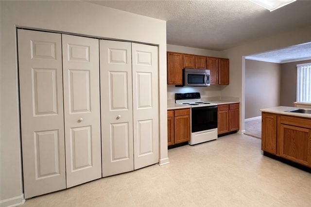 2004 Arbor Ridge Ct, Indiana Twp, PA 15024