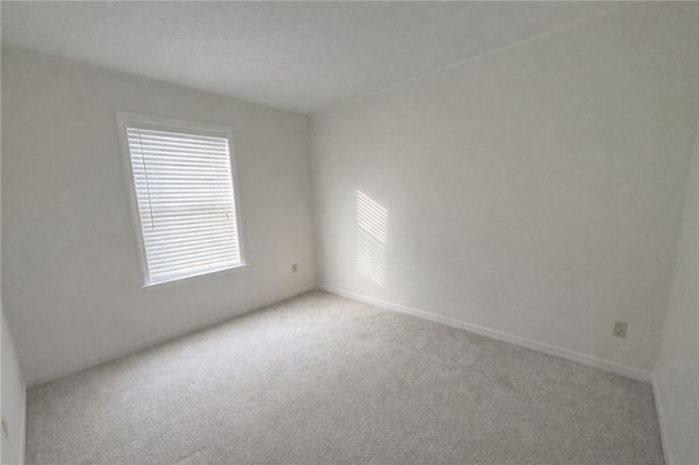 2004 Arbor Ridge Ct, Indiana Twp, PA 15024