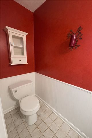 2004 Arbor Ridge Ct, Indiana Twp, PA 15024