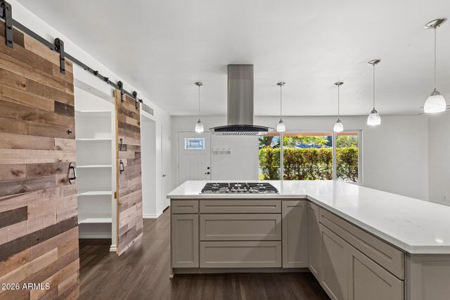 1826 E HAZELWOOD Street, Phoenix, AZ 85016