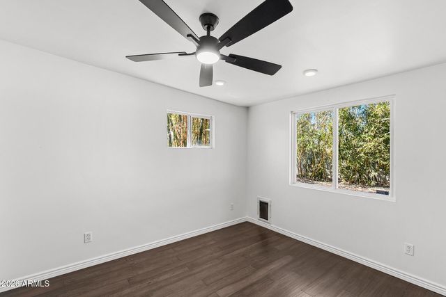 1826 E HAZELWOOD Street, Phoenix, AZ 85016