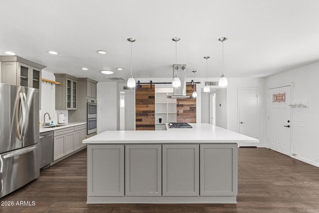 1826 E HAZELWOOD Street, Phoenix, AZ 85016
