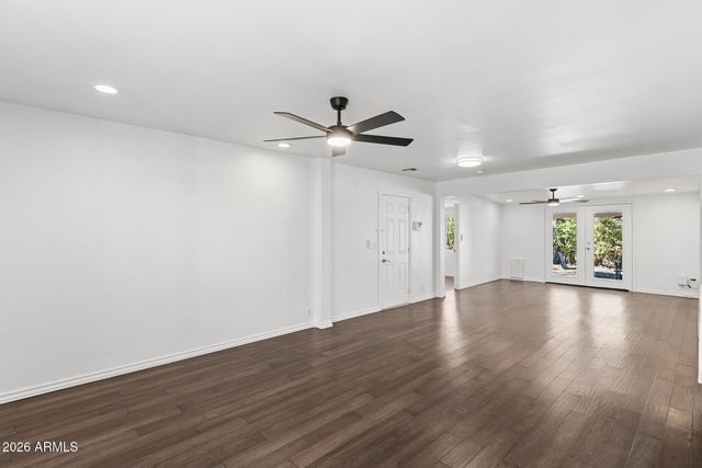 1826 E HAZELWOOD Street, Phoenix, AZ 85016