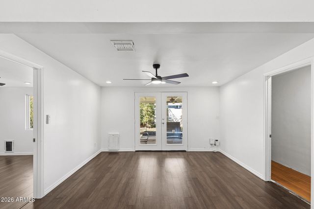 1826 E HAZELWOOD Street, Phoenix, AZ 85016