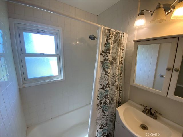 745 W E, Ontario, CA 91762