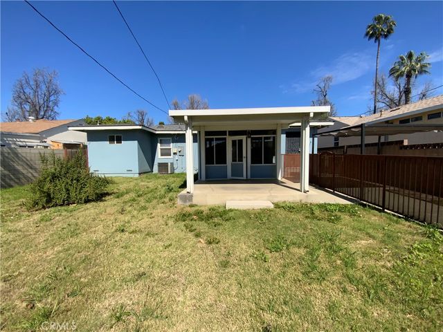 745 W E, Ontario, CA 91762