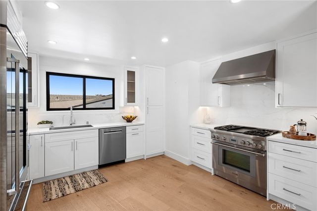 495 El Camino Del Mar, Laguna Beach, CA 92651