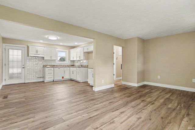 708 W Superior Street, Osceola, IN 46561