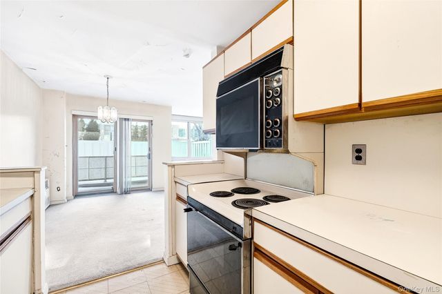 12 Old Mamaroneck Road 2G, White Plains, NY 10605