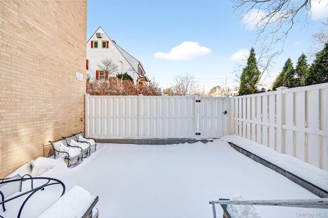 12 Old Mamaroneck Road 2G, White Plains, NY 10605