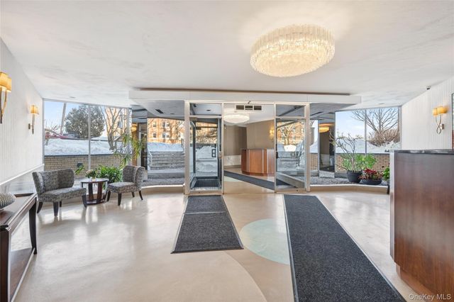 12 Old Mamaroneck Road 2G, White Plains, NY 10605