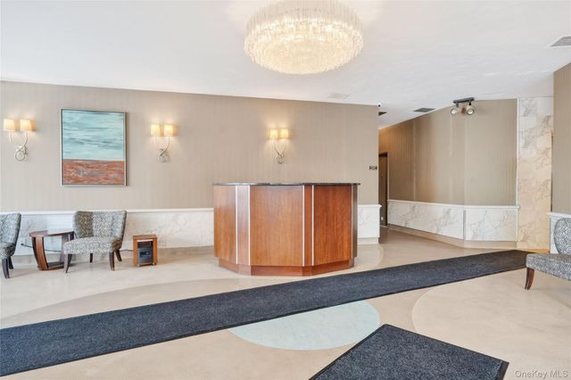 12 Old Mamaroneck Road 2G, White Plains, NY 10605