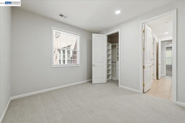 3709 Whitworth Dr, Dublin, CA 94568