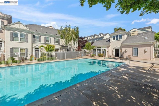 3709 Whitworth Dr, Dublin, CA 94568