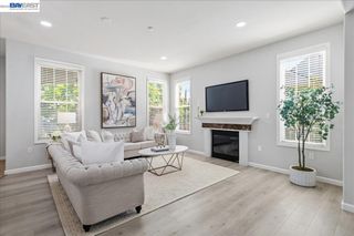 3709 Whitworth Dr, Dublin, CA 94568