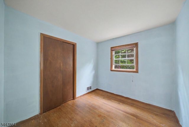 150 Orben Dr, Mount Arlington Boro, NJ 07850