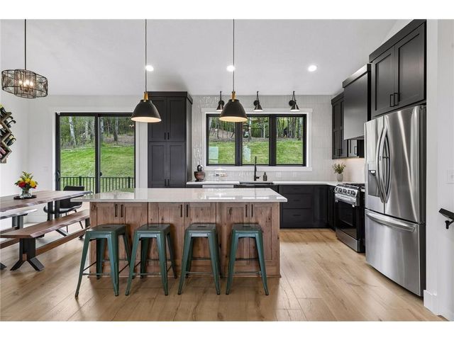 899 Gavin Pass, Hudson, WI 54016
