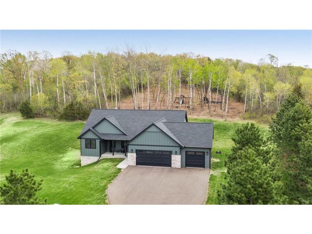 899 Gavin Pass, Hudson, WI 54016