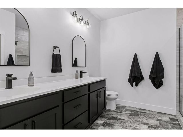 899 Gavin Pass, Hudson, WI 54016
