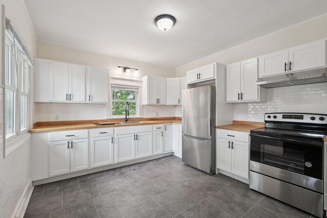 7 W Geneva STREET, Elkhorn, WI 53121