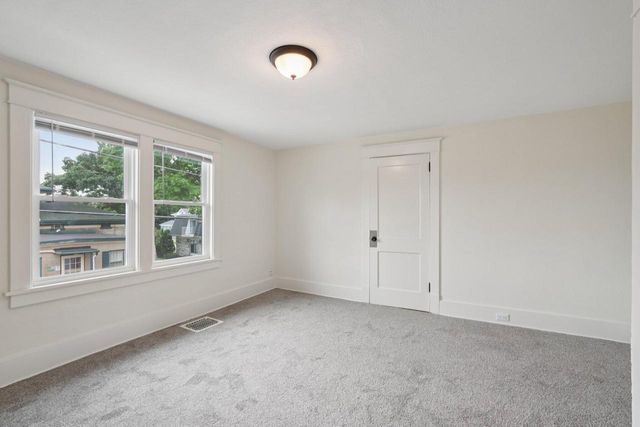 7 W Geneva STREET, Elkhorn, WI 53121