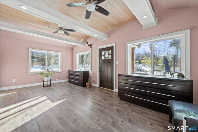 14 Meadow Crest Drive, Woodbury, CT 06798