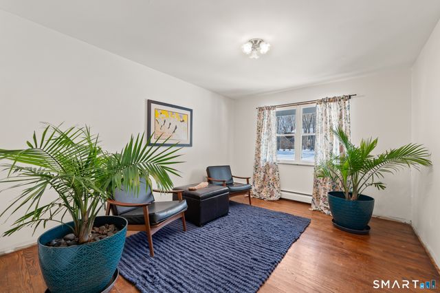 14 Meadow Crest Drive, Woodbury, CT 06798