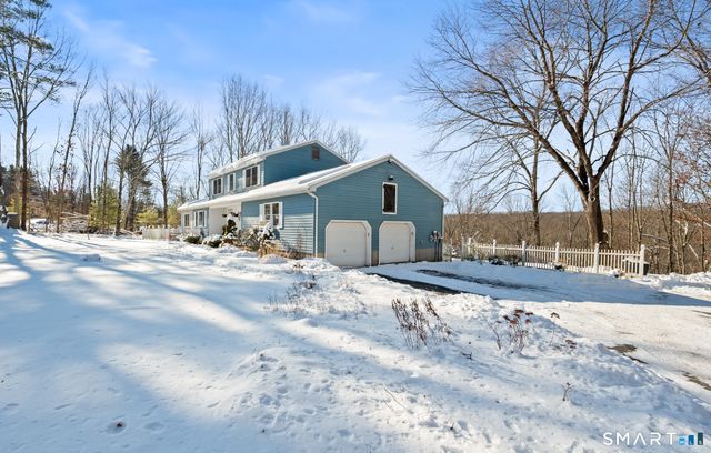 14 Meadow Crest Drive, Woodbury, CT 06798