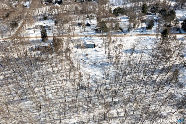 14 Meadow Crest Drive, Woodbury, CT 06798