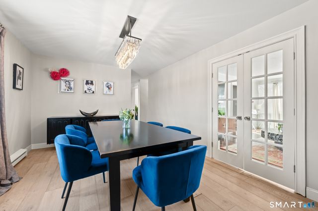 14 Meadow Crest Drive, Woodbury, CT 06798